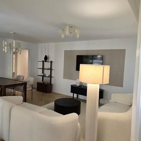 Appartement Henri Martin, Vue Tour Eiffel Trocadéro Luxe Et Chic